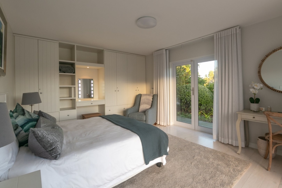 5 Bedroom Property for Sale in Thesen Islands Western Cape